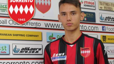Serie D – Sorrento, ufficiale un nuovo centrocampista per il reparto “under”