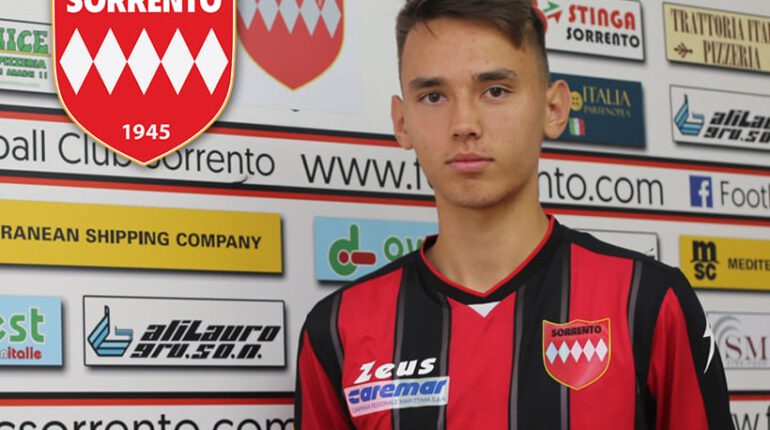 Serie D – Sorrento, ufficiale un nuovo centrocampista per il reparto “under”