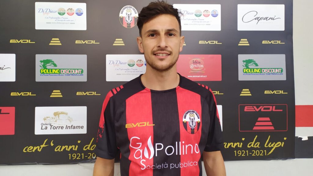 Serie D - Giugliano, l'ex centravanti Lautaro Fernandez trova squadra: il Castrovillari!