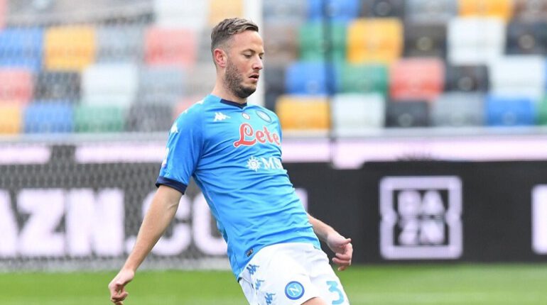 Napoli, infortunio per Rrahmani: non partirà per Milano assieme a Lozano e Manolas