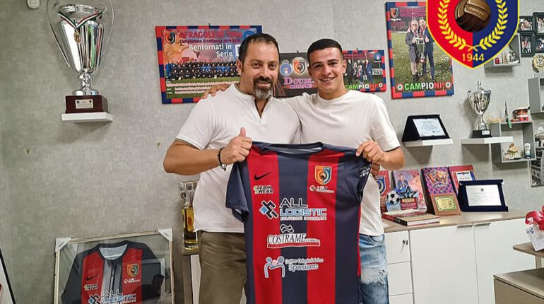 Afragolese, arriva un giovane terzino