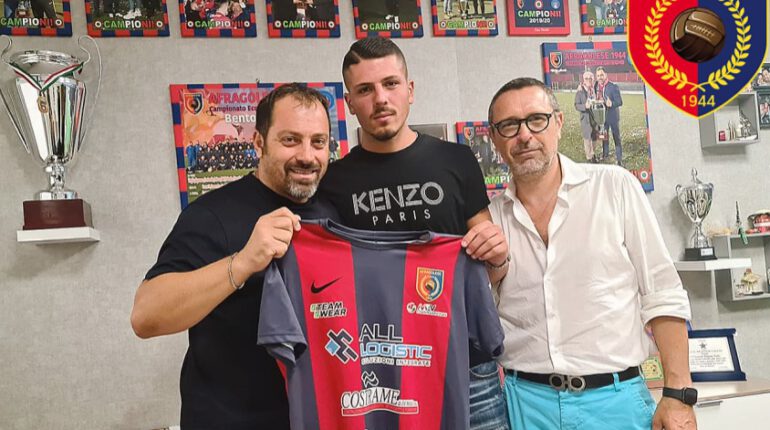 Afragolese, arriva un rinforzo in difesa